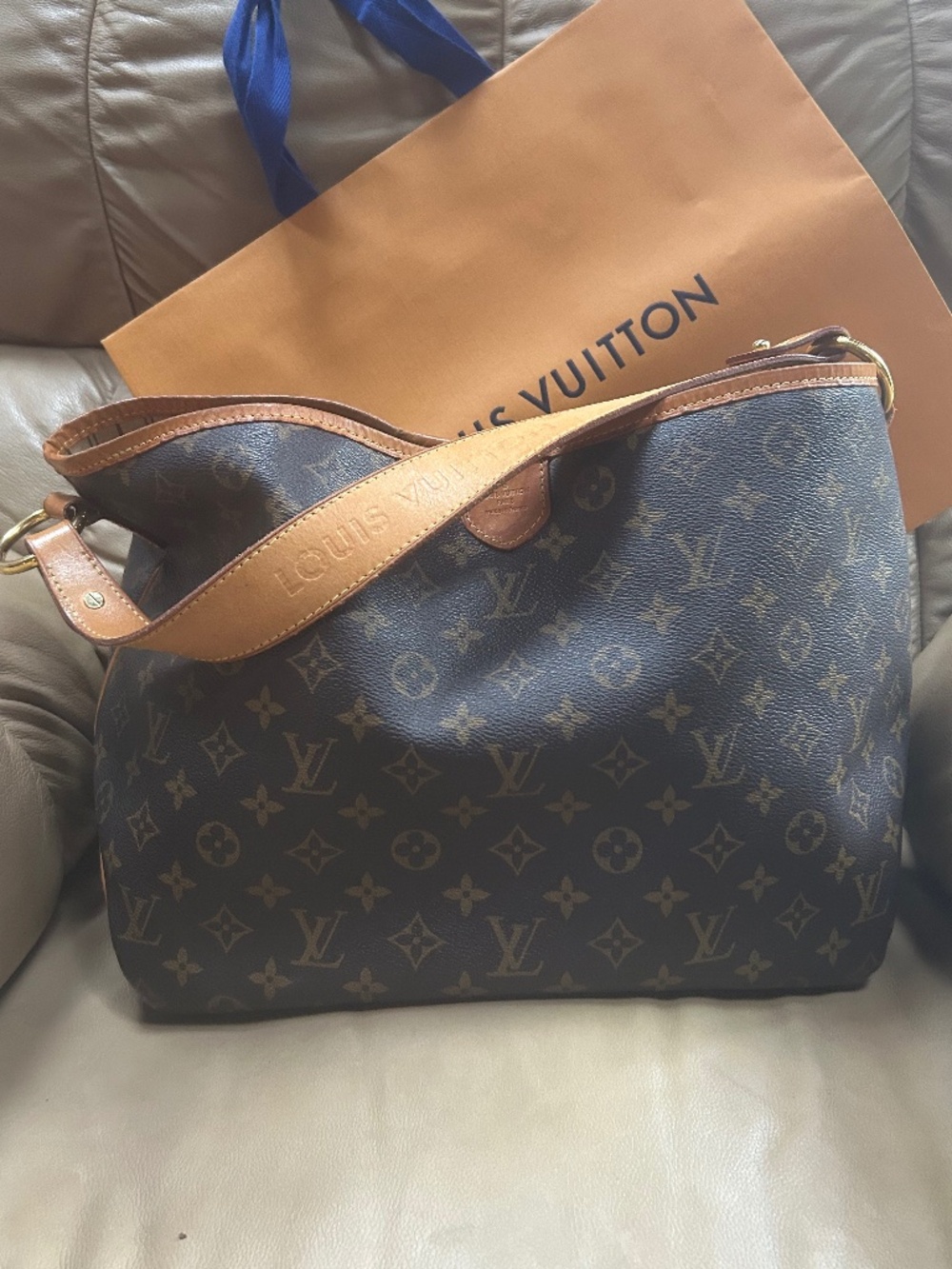 💯% Authentic Louis Vuitton Delightful